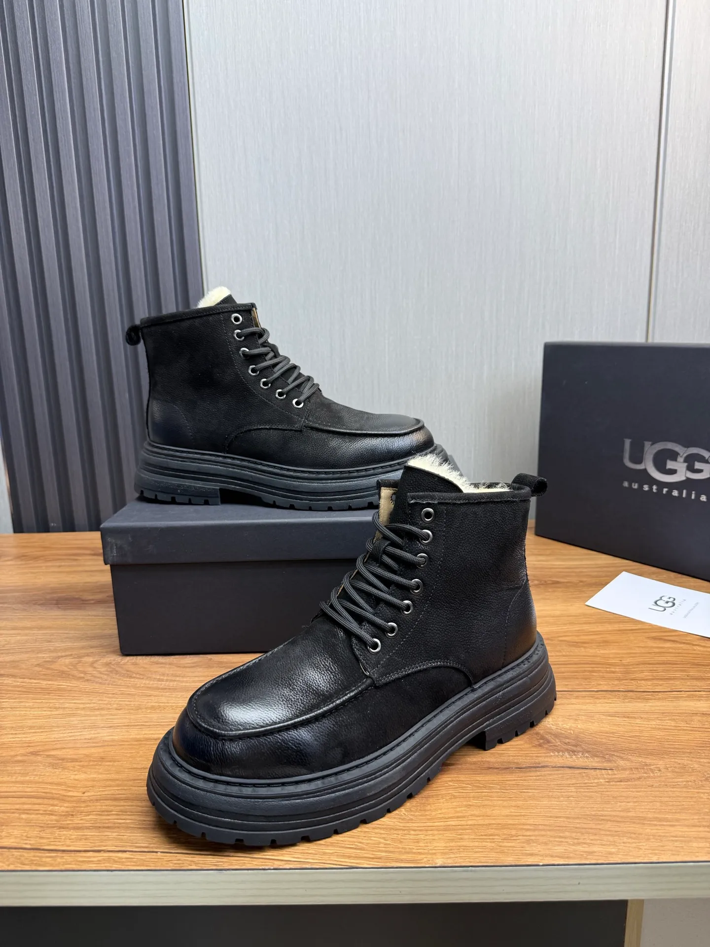 Factory price 680💰 [UGG] Men's hot winter warm boots🐑Simple and fashionable design, cowhide➕comfortable and warm wool lining. Soft and comfortable to wear, good warmth retention, and excellent foot feel. Regular size 38-45